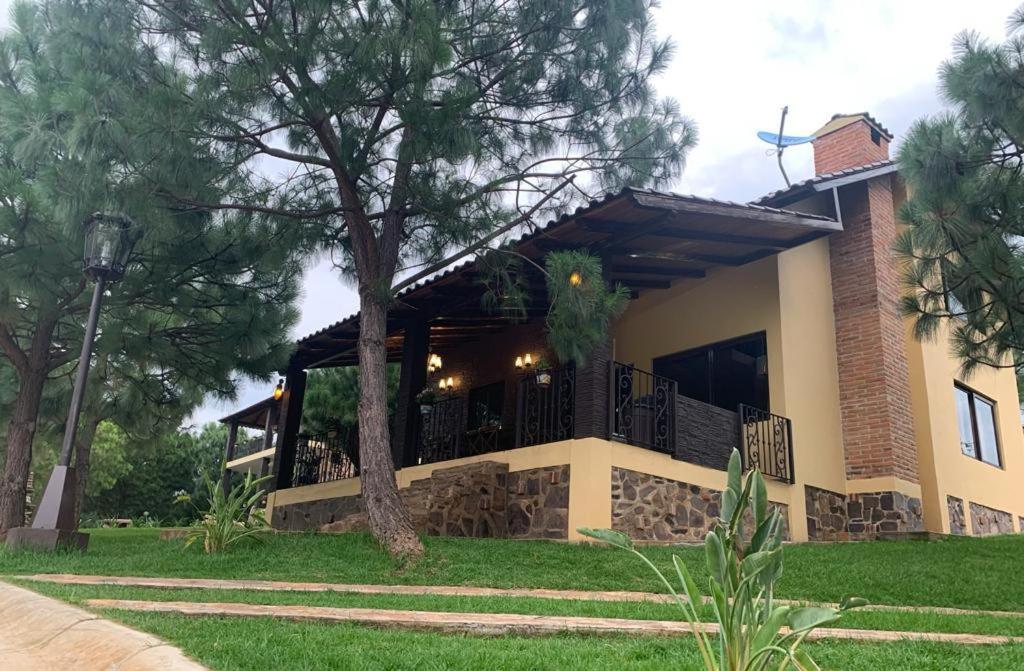 Cabana No.6 Puerta Del Bosque Mazamitla. Buitenkant foto