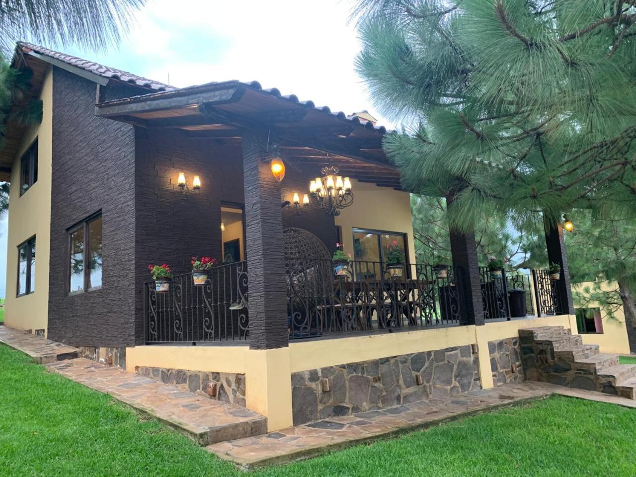 Cabana No.6 Puerta Del Bosque Mazamitla. Buitenkant foto